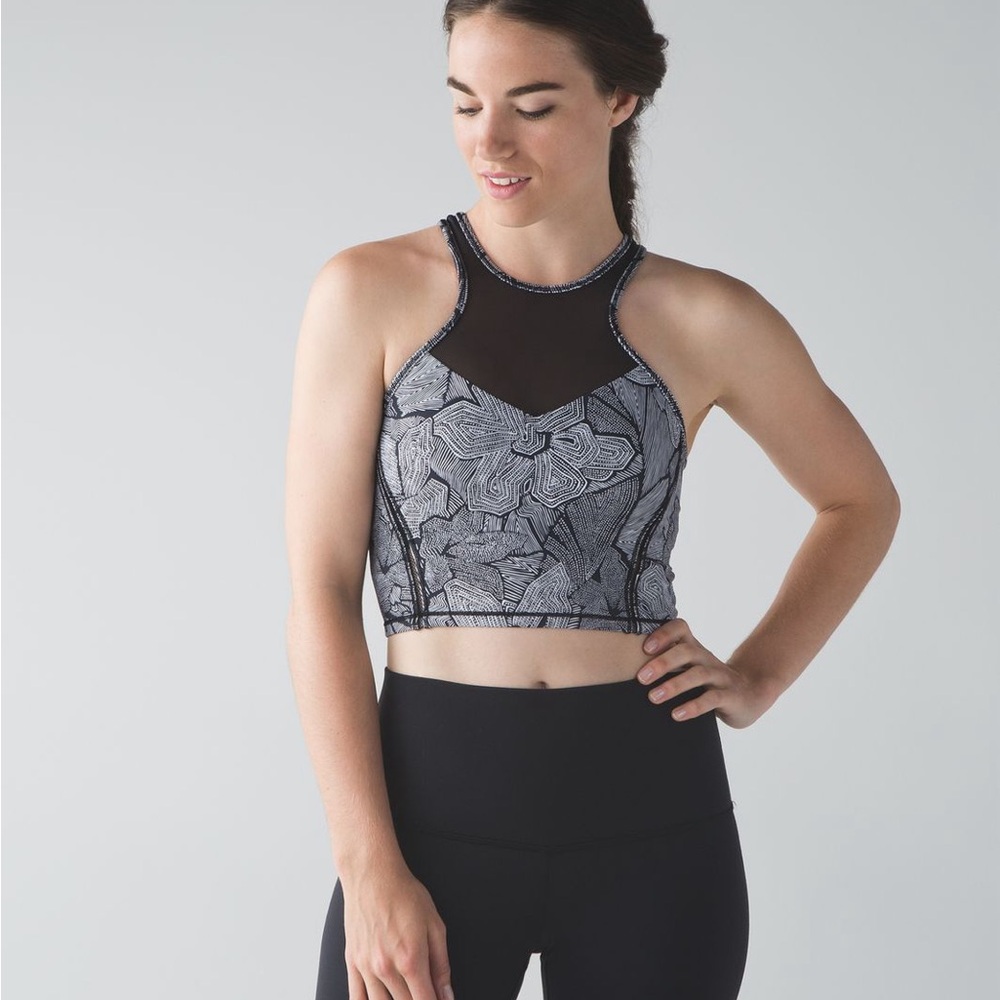 LULULEMON ATHLETICA BLACK AND GRAY PATTERNED SPORTS BRA – SIZE 10